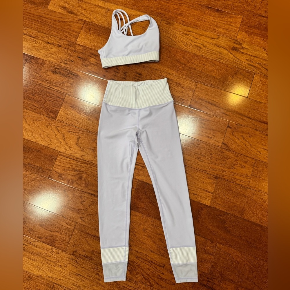 Light Lavender High-Waist Leggings with Ribbed Waistband and Cuff